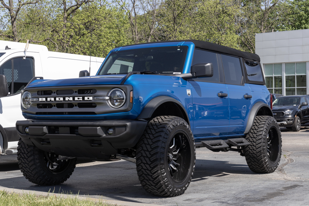 Tires For Custom Bronco: Best Options For On- And Off-Road Performance
