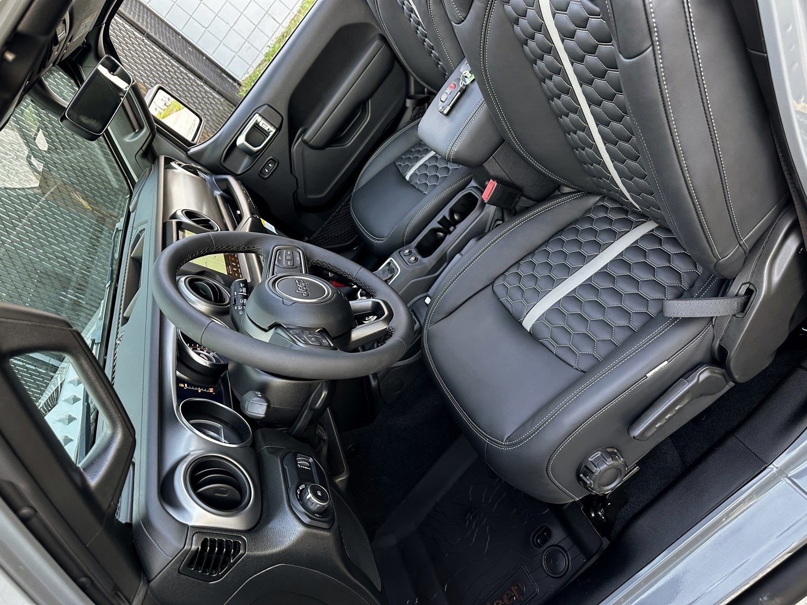 2023 Jeep Wrangler Unlimited One Touch Power Top Sky Top