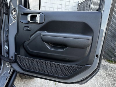 2023 Jeep Wrangler Unlimited One Touch Power Top Sky Top