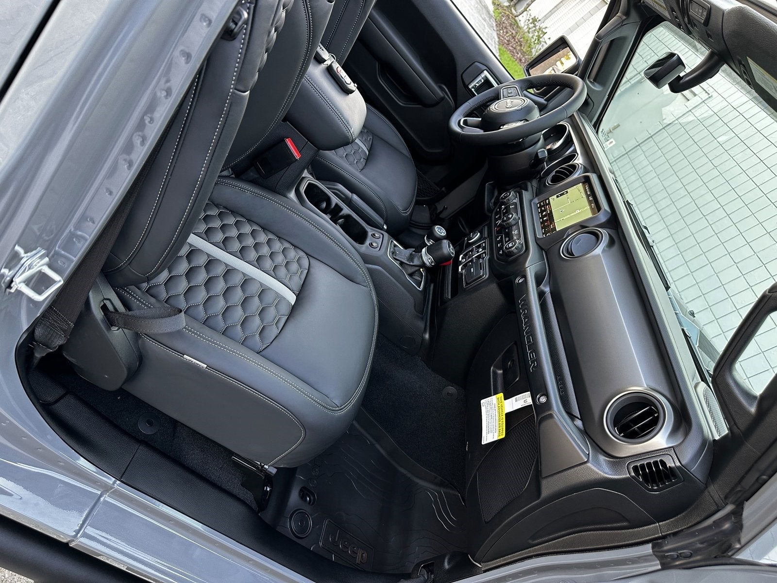 2023 Jeep Wrangler Unlimited One Touch Power Top Sky Top