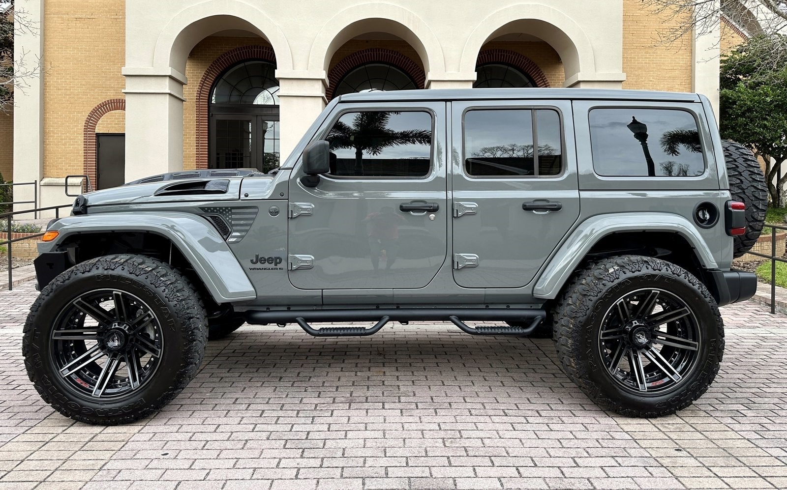 2023 Jeep Wrangler Unlimited One Touch Power Top Sky Top