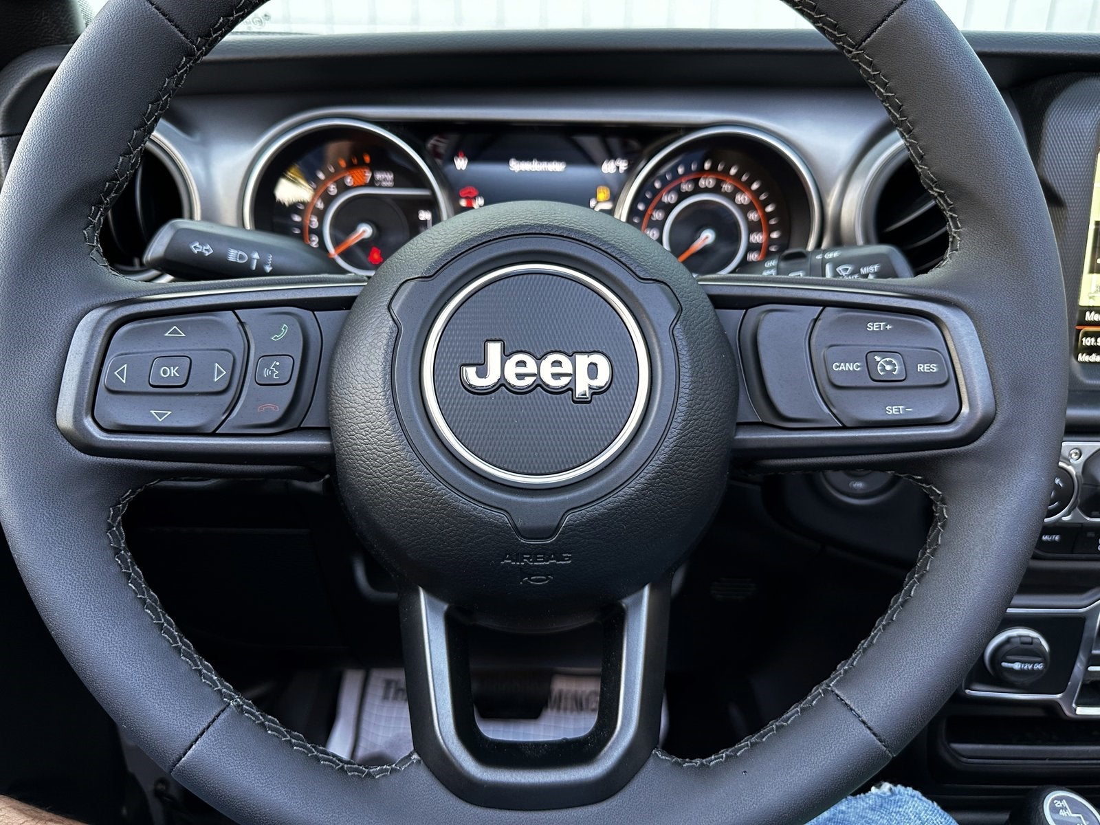 2023 Jeep Wrangler Unlimited One Touch Power Top Sky Top