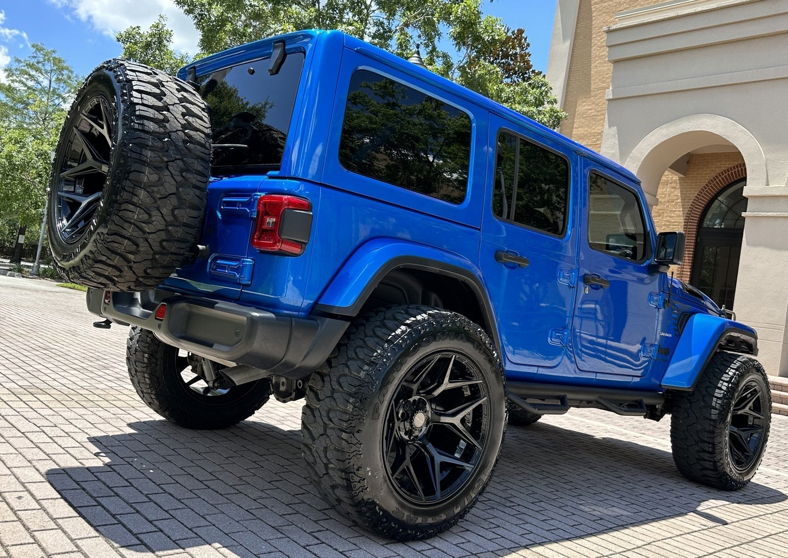 2022 Jeep Wrangler Unlimited Sahara Hard Top 4x4 Custom Lifted