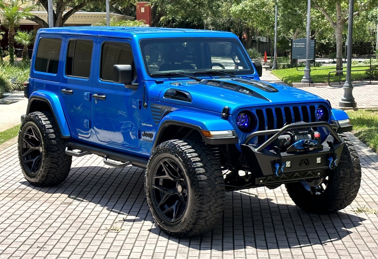 2022 Jeep Wrangler Unlimited Sahara Hard Top 4x4 Custom Lifted