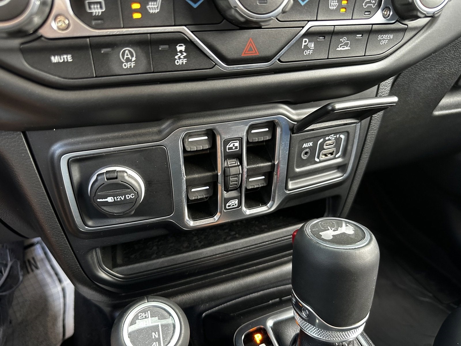 2022 Jeep Wrangler Unlimited Sahara Hard Top 4x4 Custom Lifted