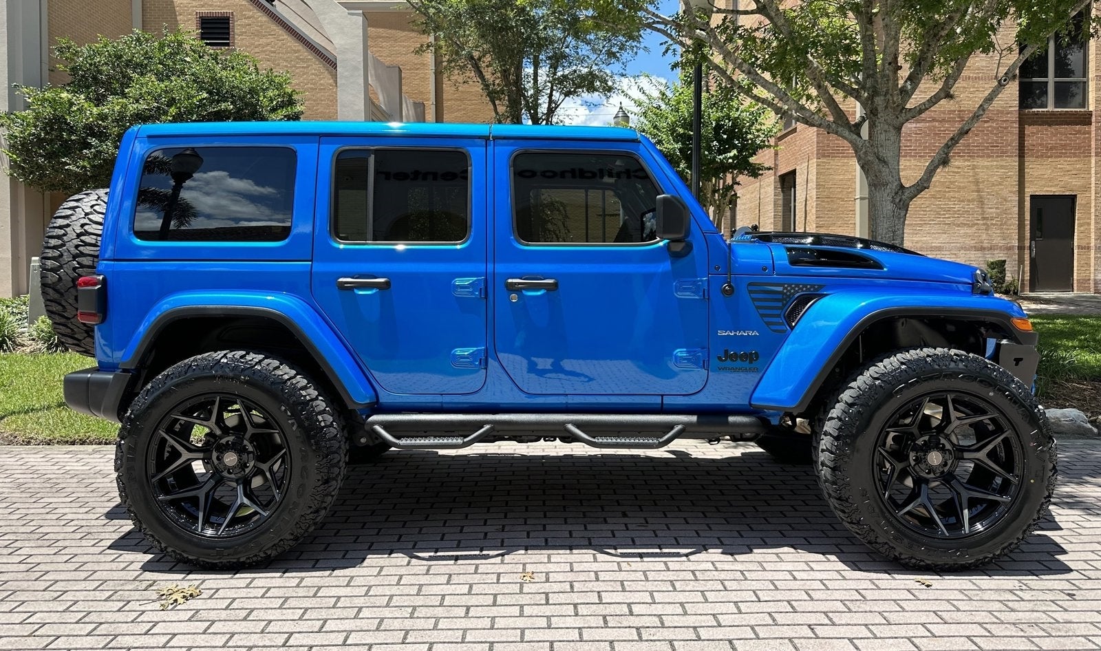 2022 Jeep Wrangler Unlimited Sahara Hard Top 4x4 Custom Lifted