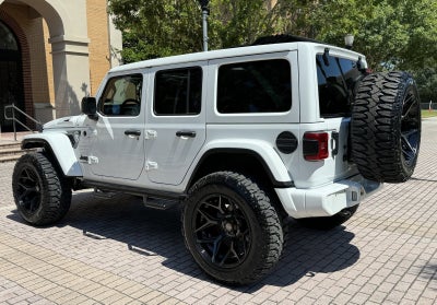 2022 Jeep Wrangler Unlimited Sahara Altitude Sky Top