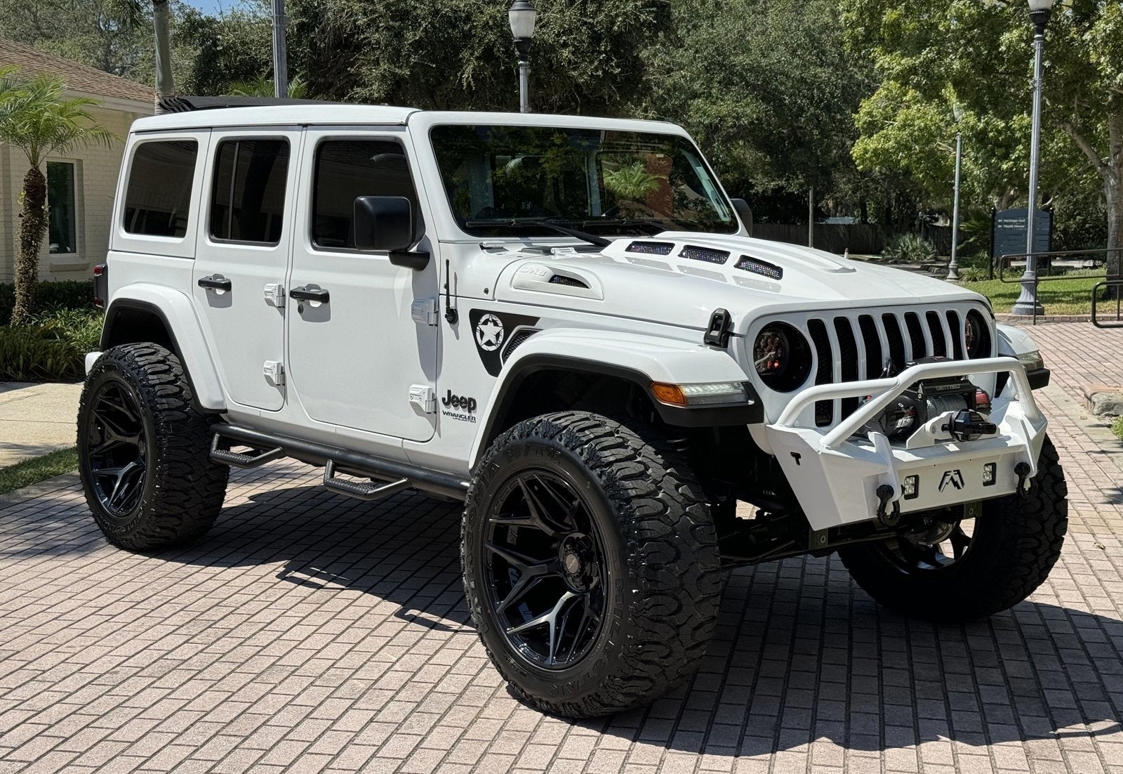 2022 Jeep Wrangler Unlimited Sahara Altitude Sky Top