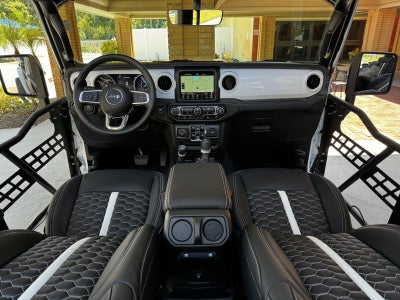 2022 Jeep Wrangler Unlimited Sahara Altitude Sky Top