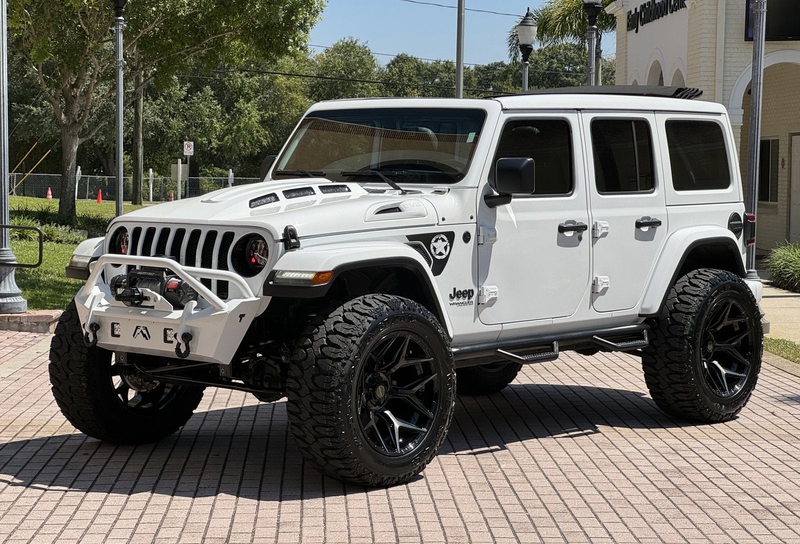 2022 Jeep Wrangler Unlimited Sahara Altitude Sky Top