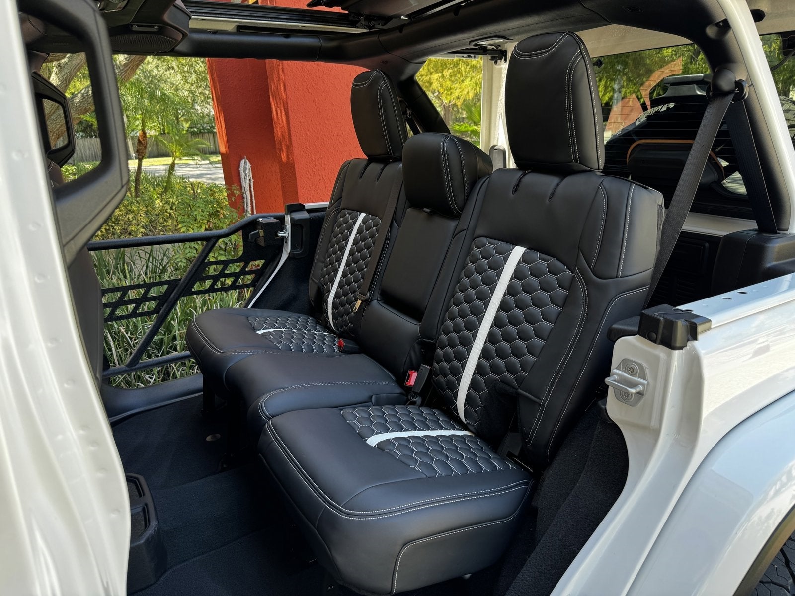 2022 Jeep Wrangler Unlimited Sahara Altitude Sky Top