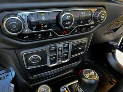 2018 Jeep Wrangler Unlimited Sahara Hard Top 4x4 Custom Lifted