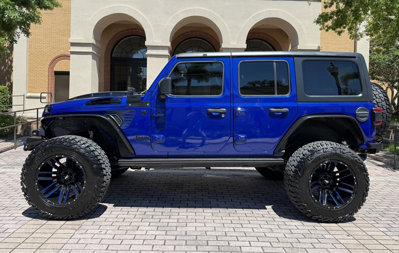 2018 Jeep Wrangler Unlimited Sahara Hard Top 4x4 Custom Lifted
