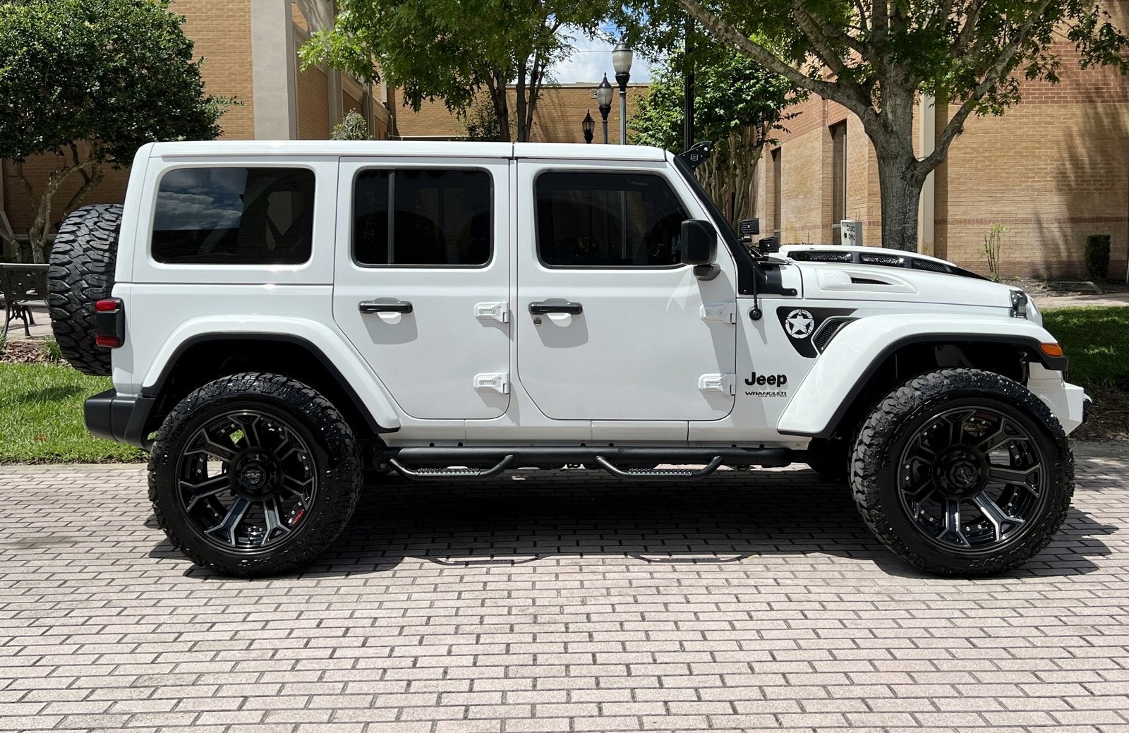 2021 Jeep Wrangler Unlimited Sahara Altitude