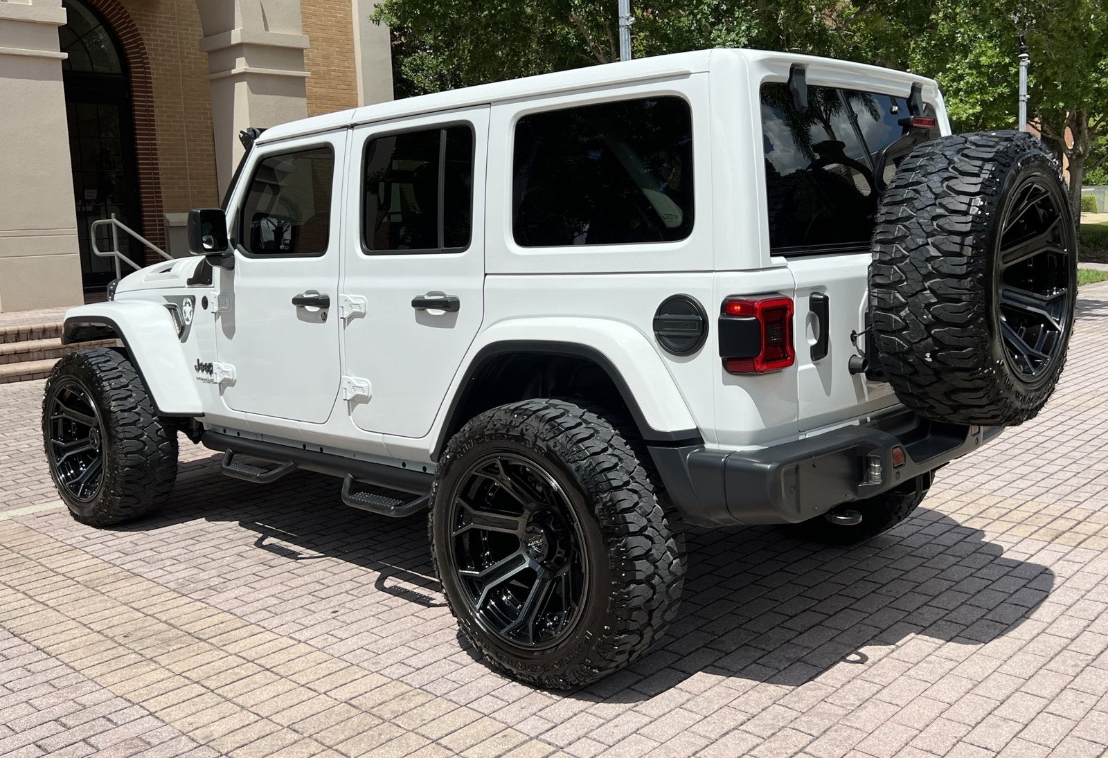2021 Jeep Wrangler Unlimited Sahara Altitude