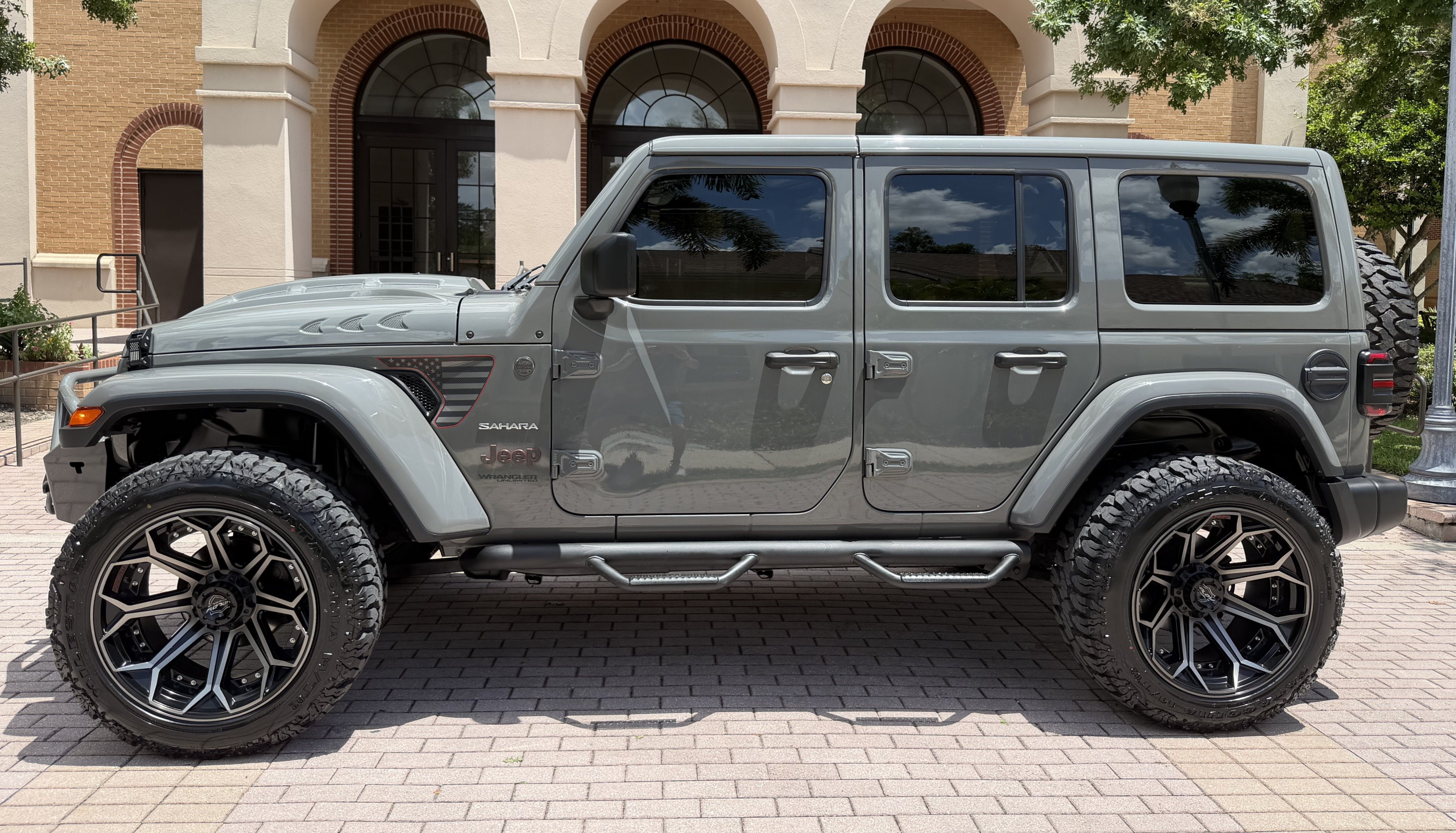 2020 Jeep Wrangler Unlimited Sahara