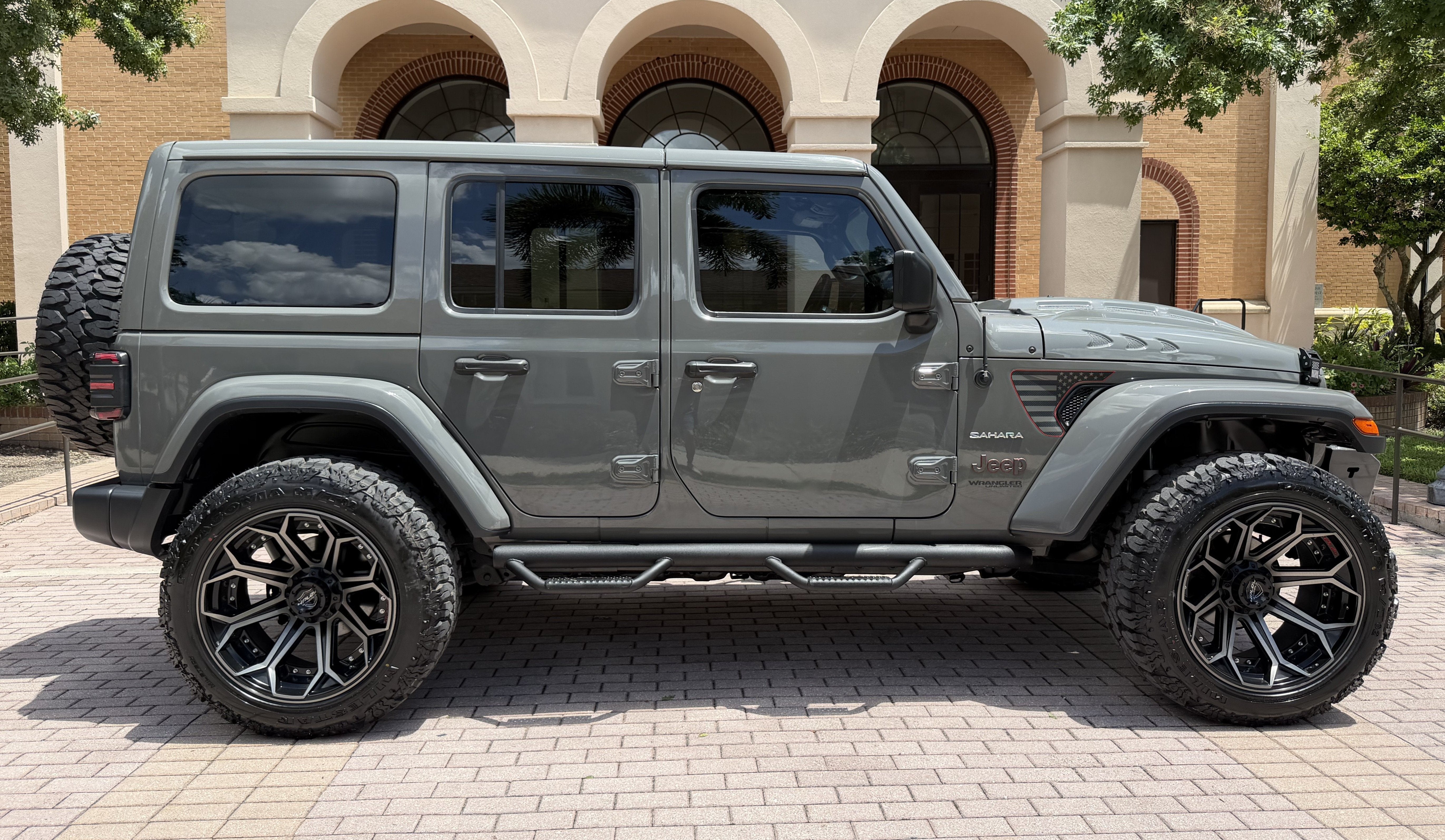 2020 Jeep Wrangler Unlimited Sahara
