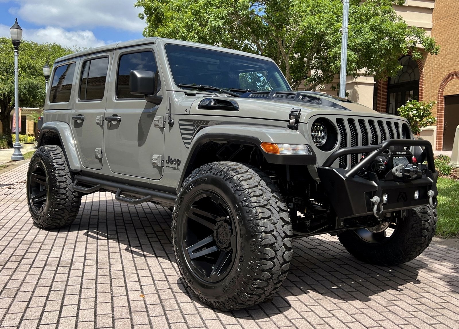 2021 Jeep Wrangler Unlimited Sahara Hard Top 4x4 Custom Lifted