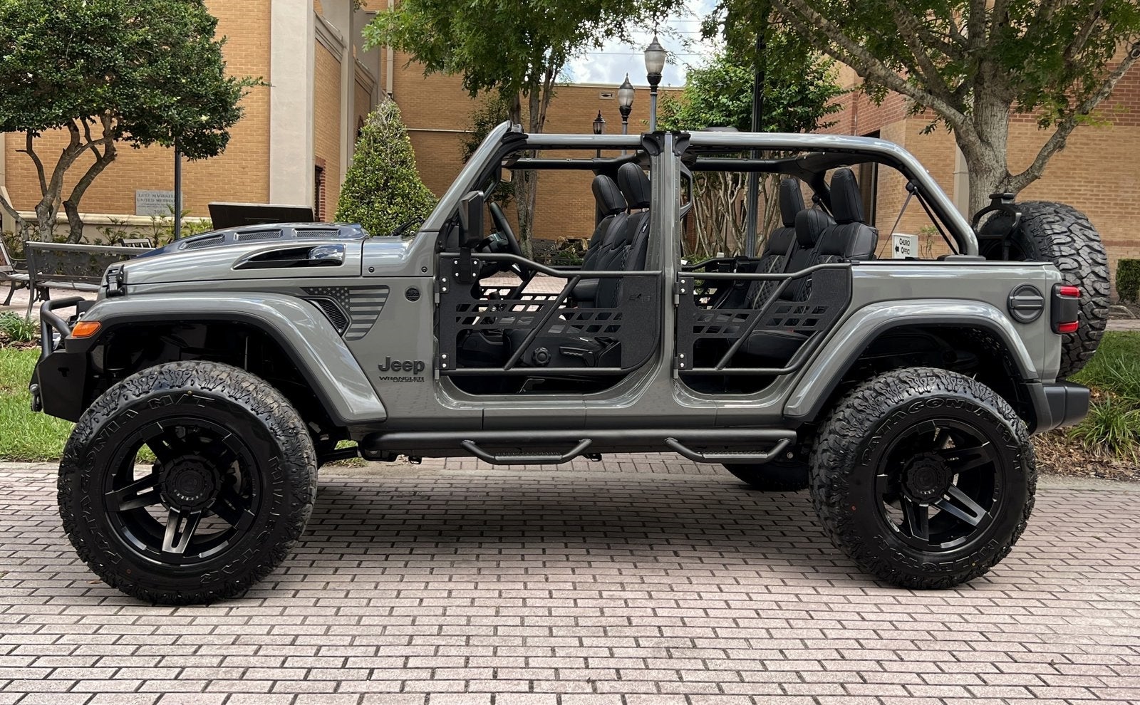 2021 Jeep Wrangler Unlimited Sahara Hard Top 4x4 Custom Lifted
