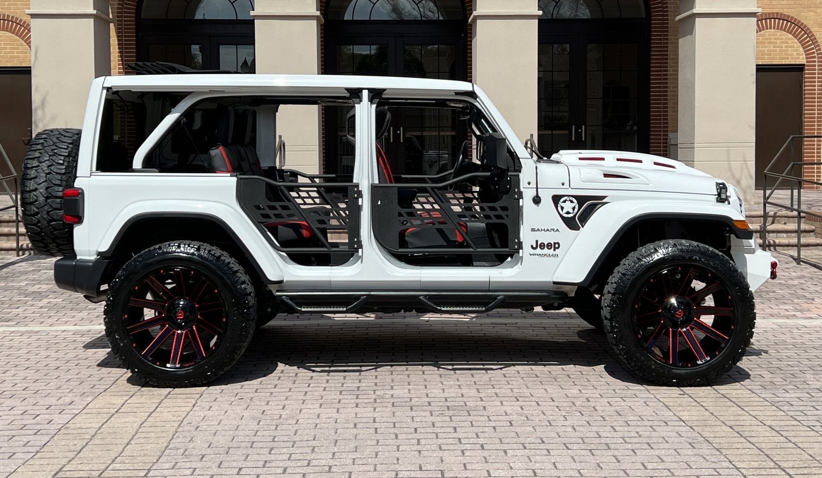 2020 Jeep Wrangler Unlimited Sahara Sky Top 4x4 Custom Lifted