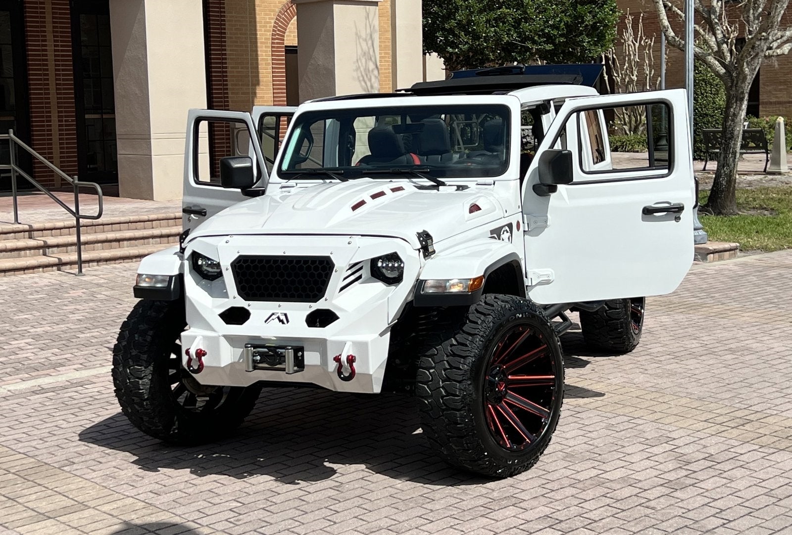 2020 Jeep Wrangler Unlimited Sahara Sky Top 4x4 Custom Lifted