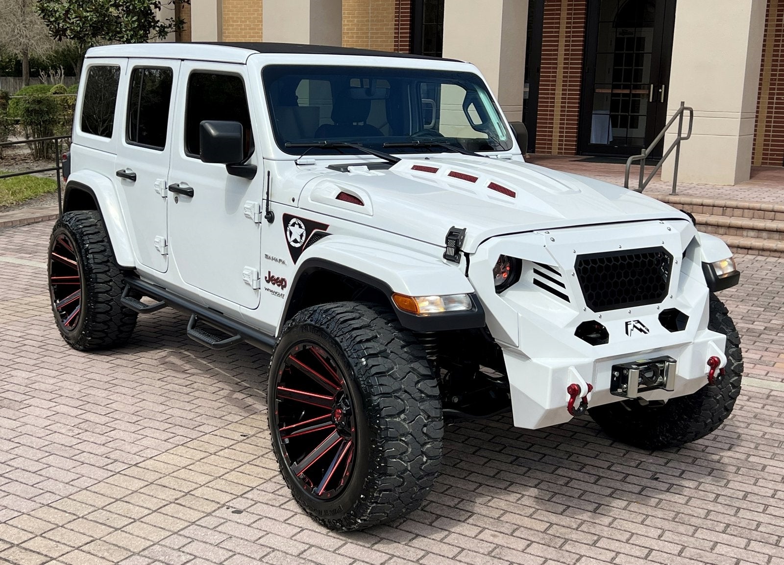 2020 Jeep Wrangler Unlimited Sahara Sky Top 4x4 Custom Lifted