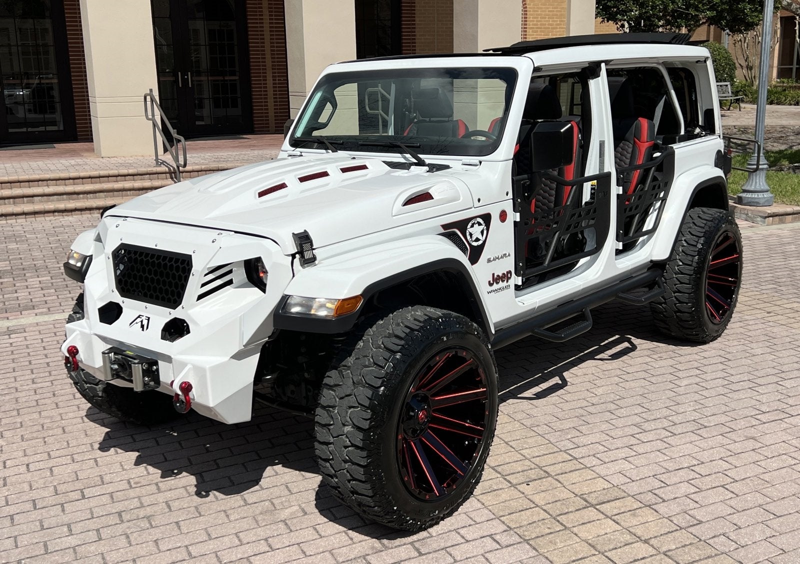 2020 Jeep Wrangler Unlimited Sahara Sky Top 4x4 Custom Lifted