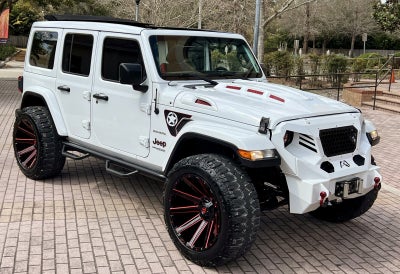 2020 Jeep Wrangler Unlimited Sahara Sky Top 4x4 Custom Lifted