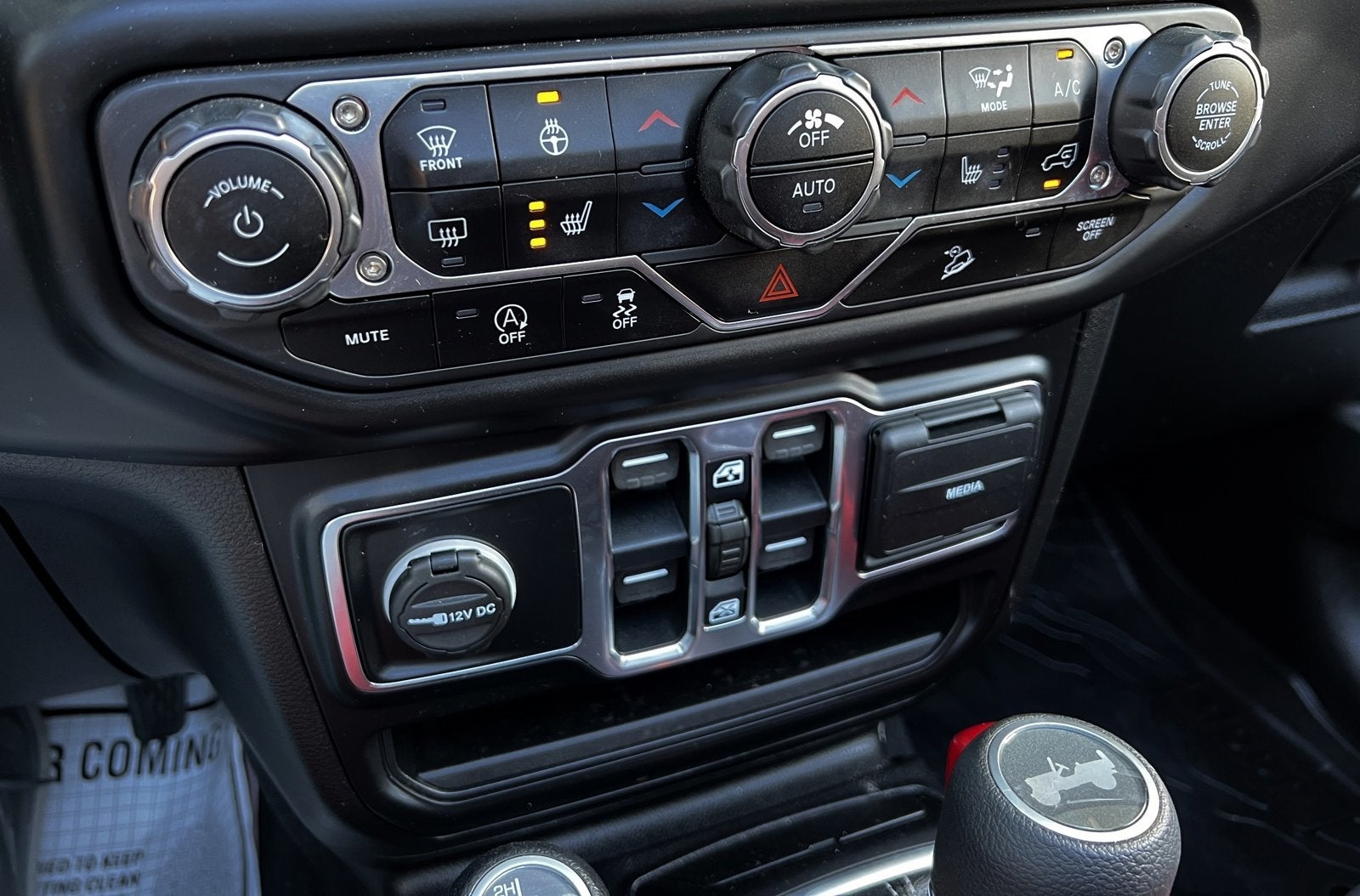 2020 Jeep Wrangler Unlimited Sahara Sky Top 4x4 Custom Lifted