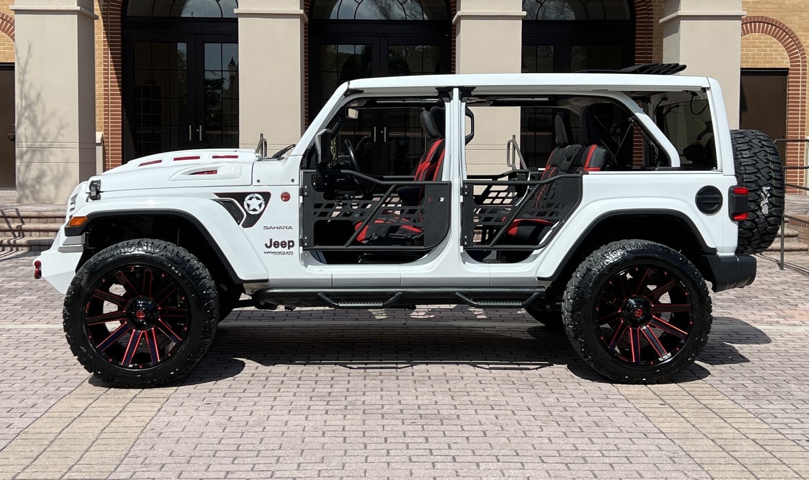 2020 Jeep Wrangler Unlimited Sahara Sky Top 4x4 Custom Lifted