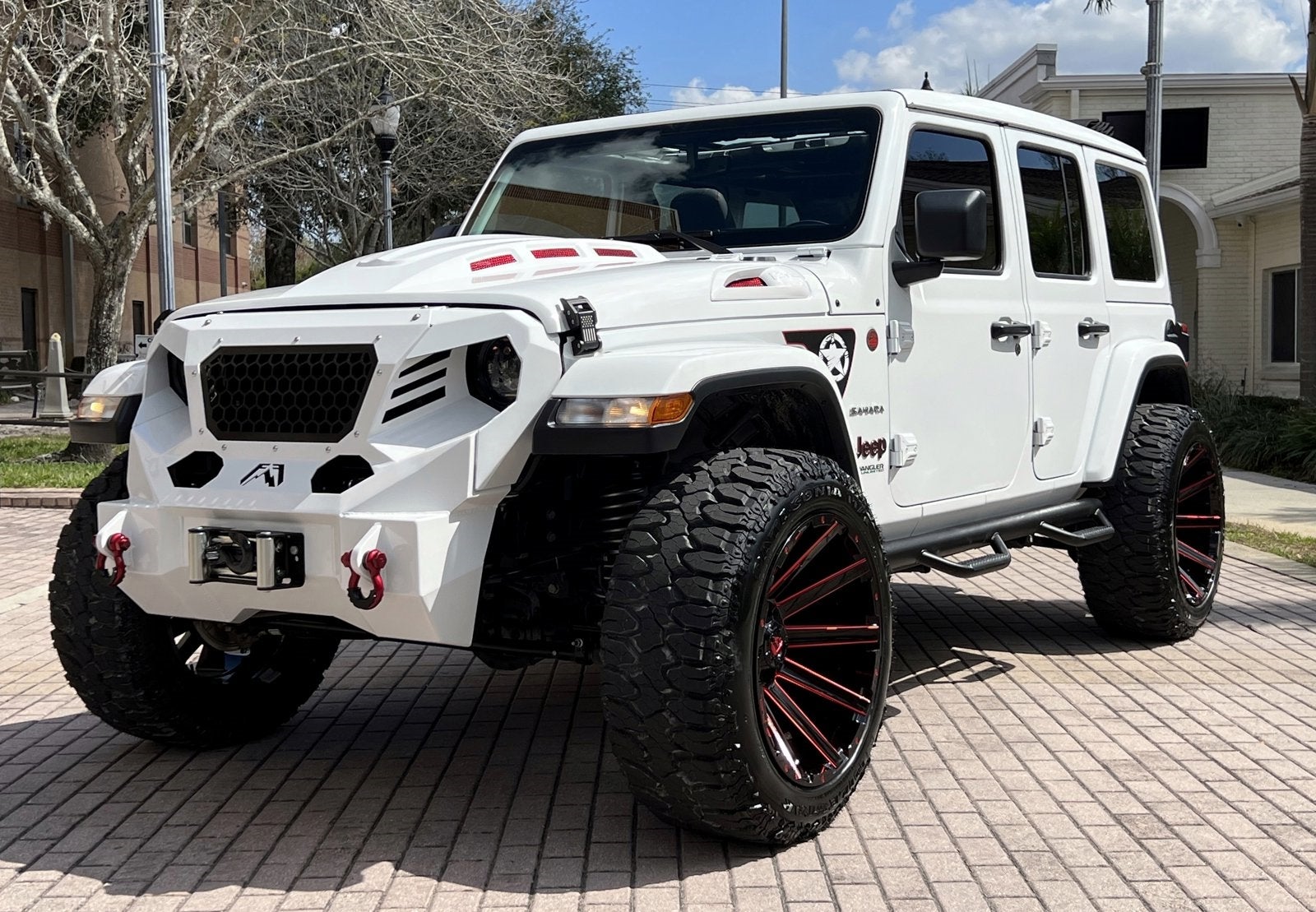 2020 Jeep Wrangler Unlimited Sahara Sky Top 4x4 Custom Lifted