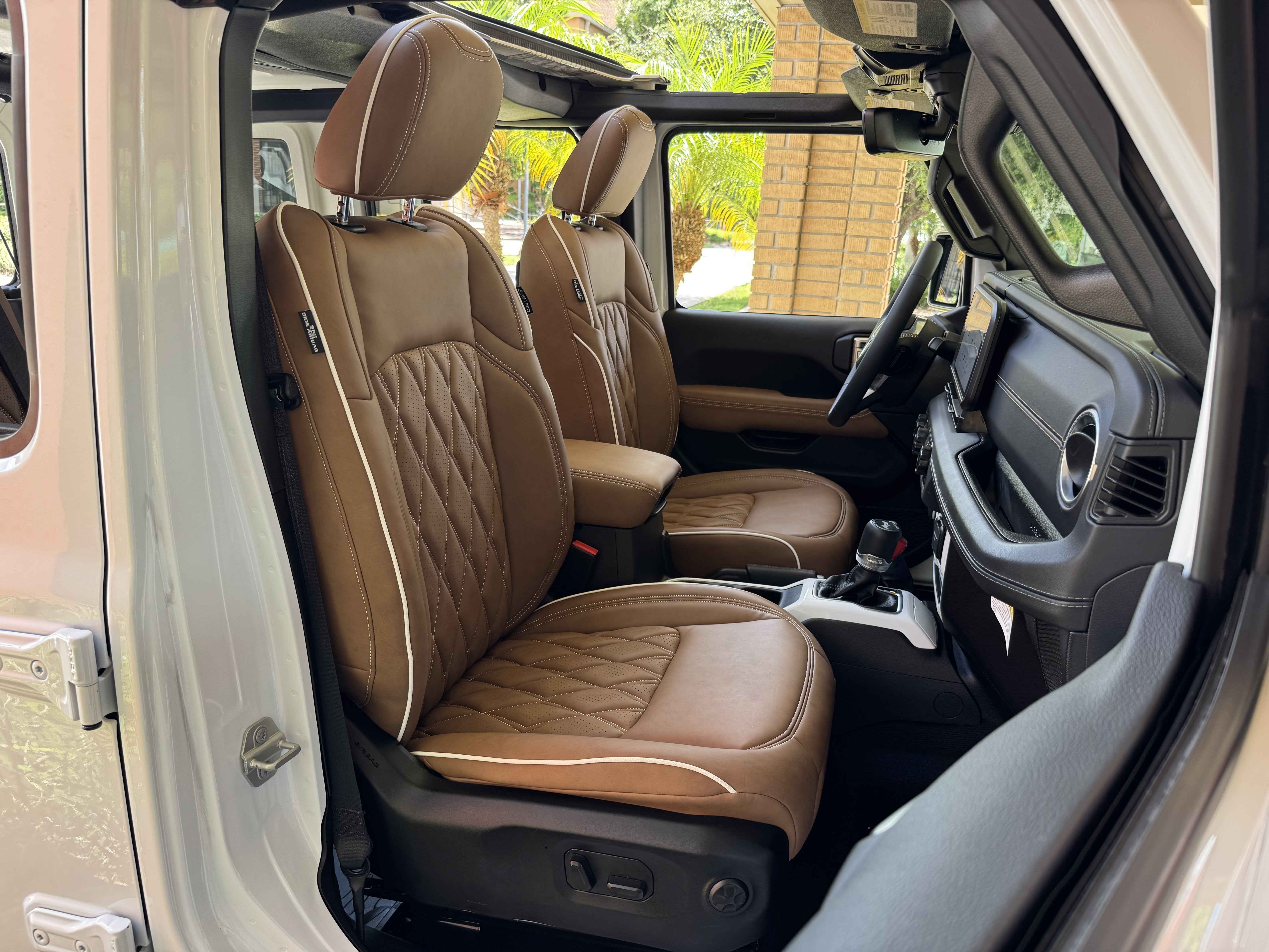 2024 Jeep Wrangler Sahara V6 Hard Top Custom Lifted