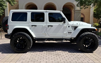 2024 Jeep Wrangler Sahara V6 Hard Top Custom Lifted