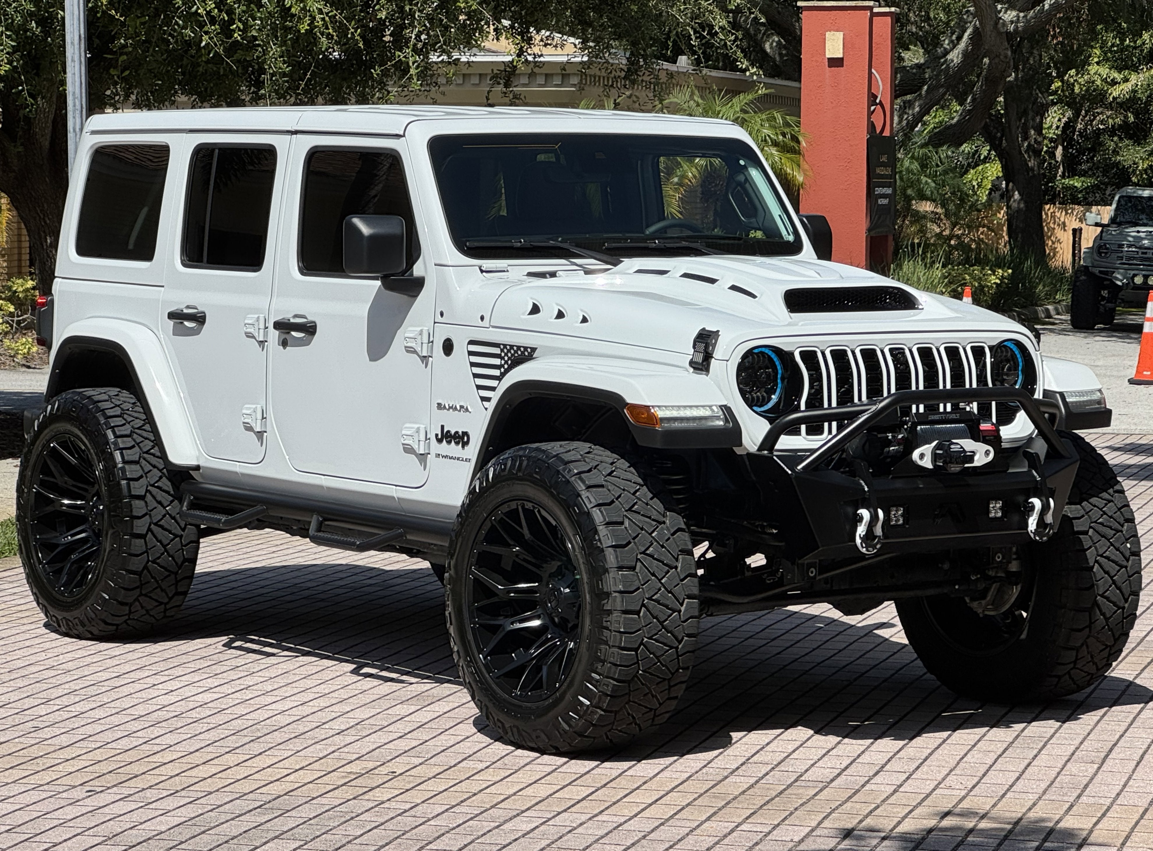 2024 Jeep Wrangler Sahara V6 Hard Top Custom Lifted