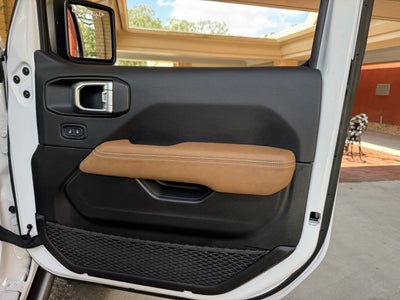 2024 Jeep Wrangler Sahara V6 Hard Top Custom Lifted