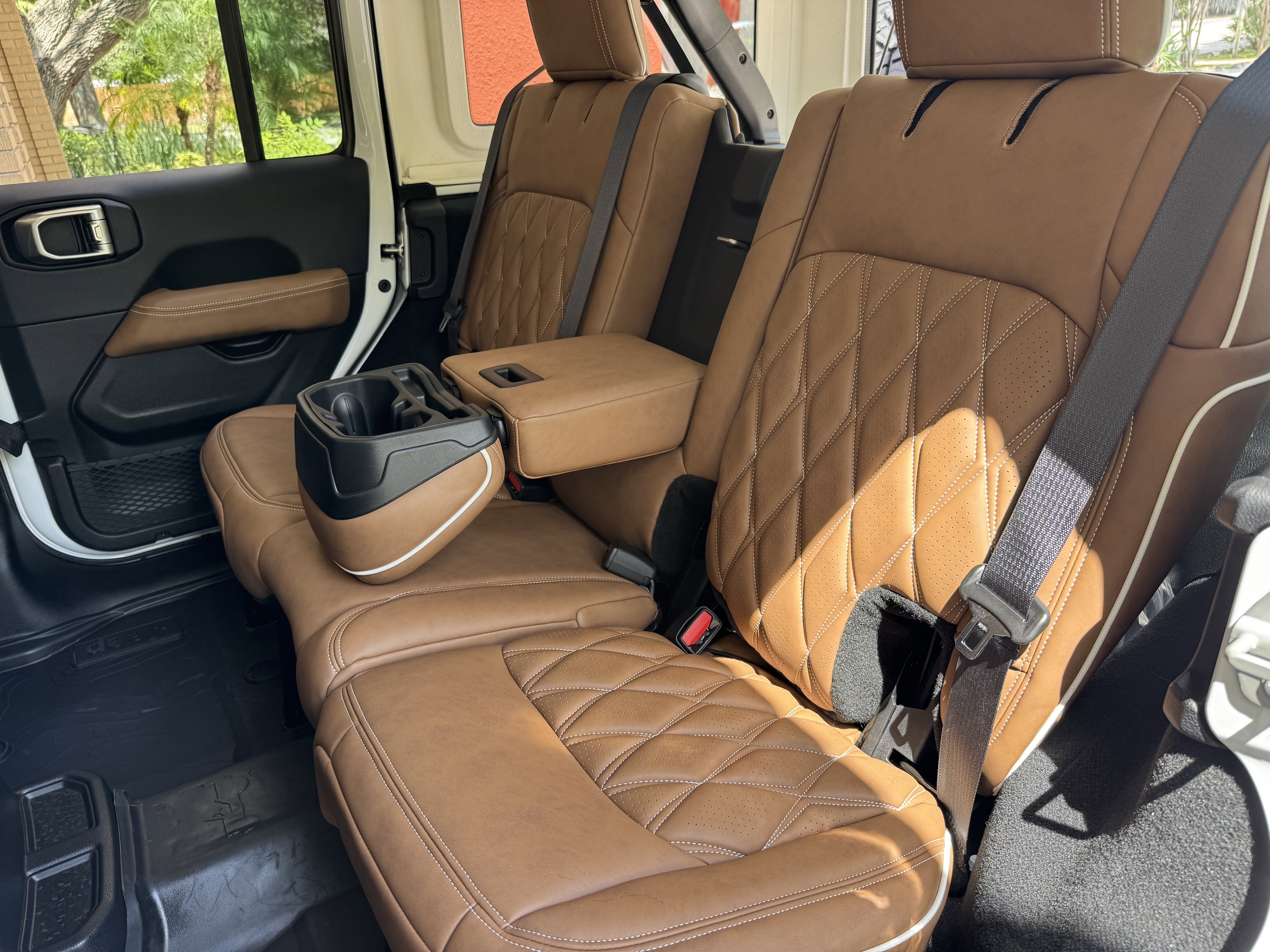 2024 Jeep Wrangler Sahara V6 Hard Top Custom Lifted