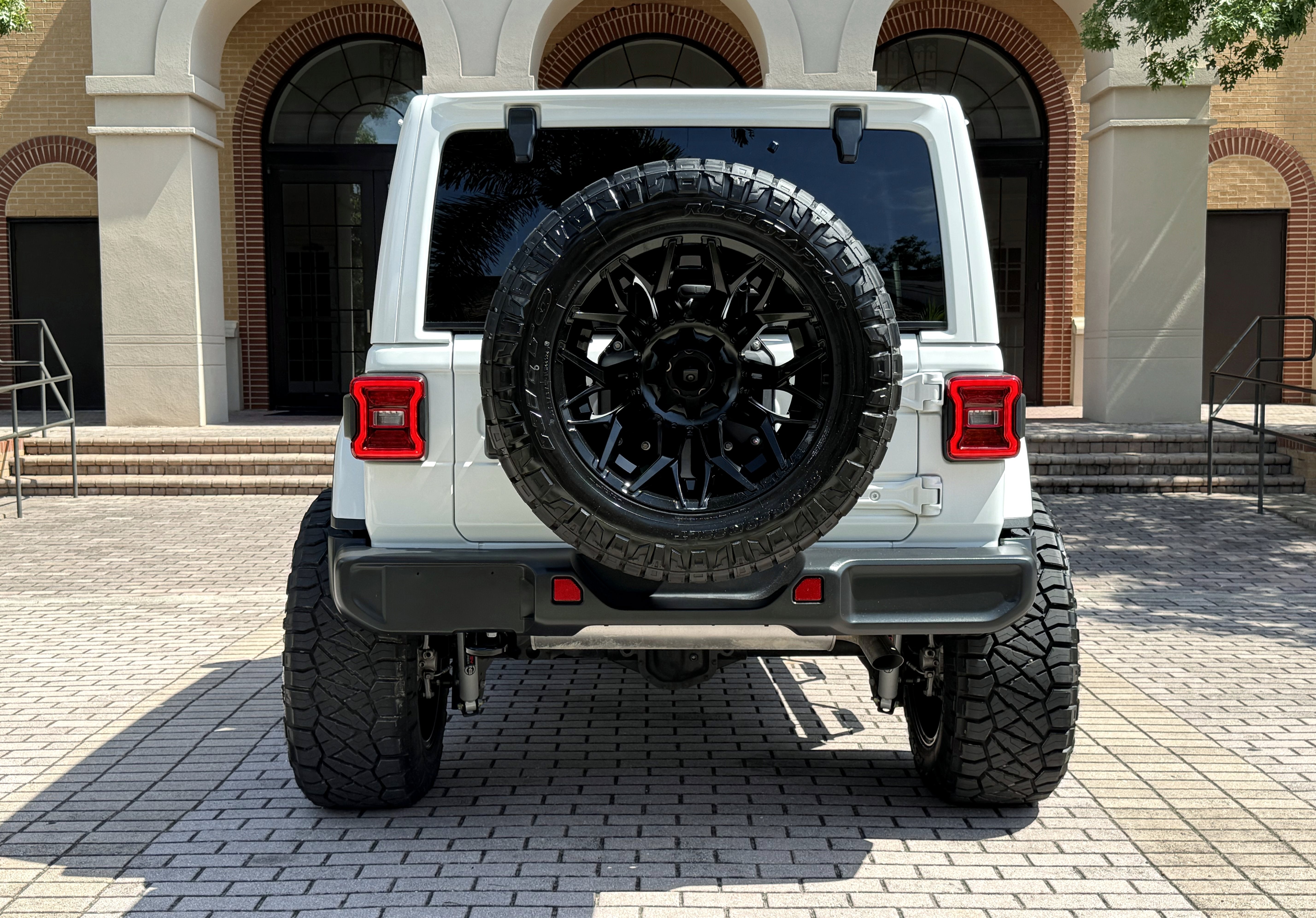 2024 Jeep Wrangler Sahara V6 Hard Top Custom Lifted