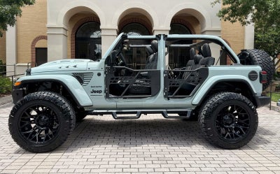 2024 Jeep Wrangler Unlimited Sahara Hard Top