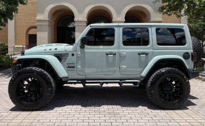 2024 Jeep Wrangler Unlimited Sahara Hard Top