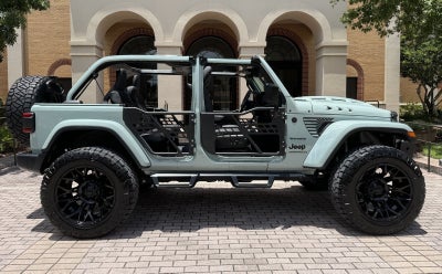 2024 Jeep Wrangler Unlimited Sahara Hard Top