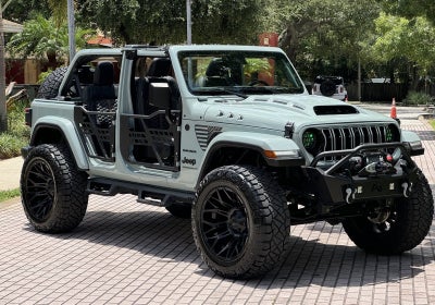 2024 Jeep Wrangler Unlimited Sahara Hard Top