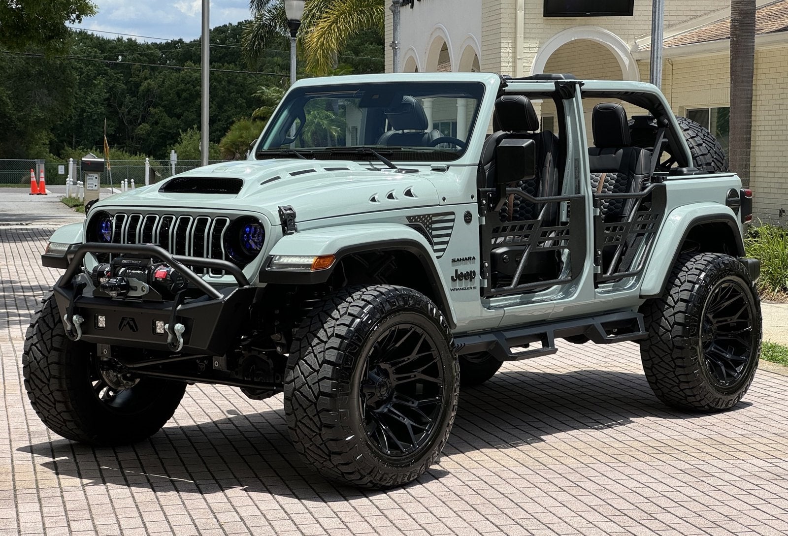 2024 Jeep Wrangler Unlimited Sahara Hard Top