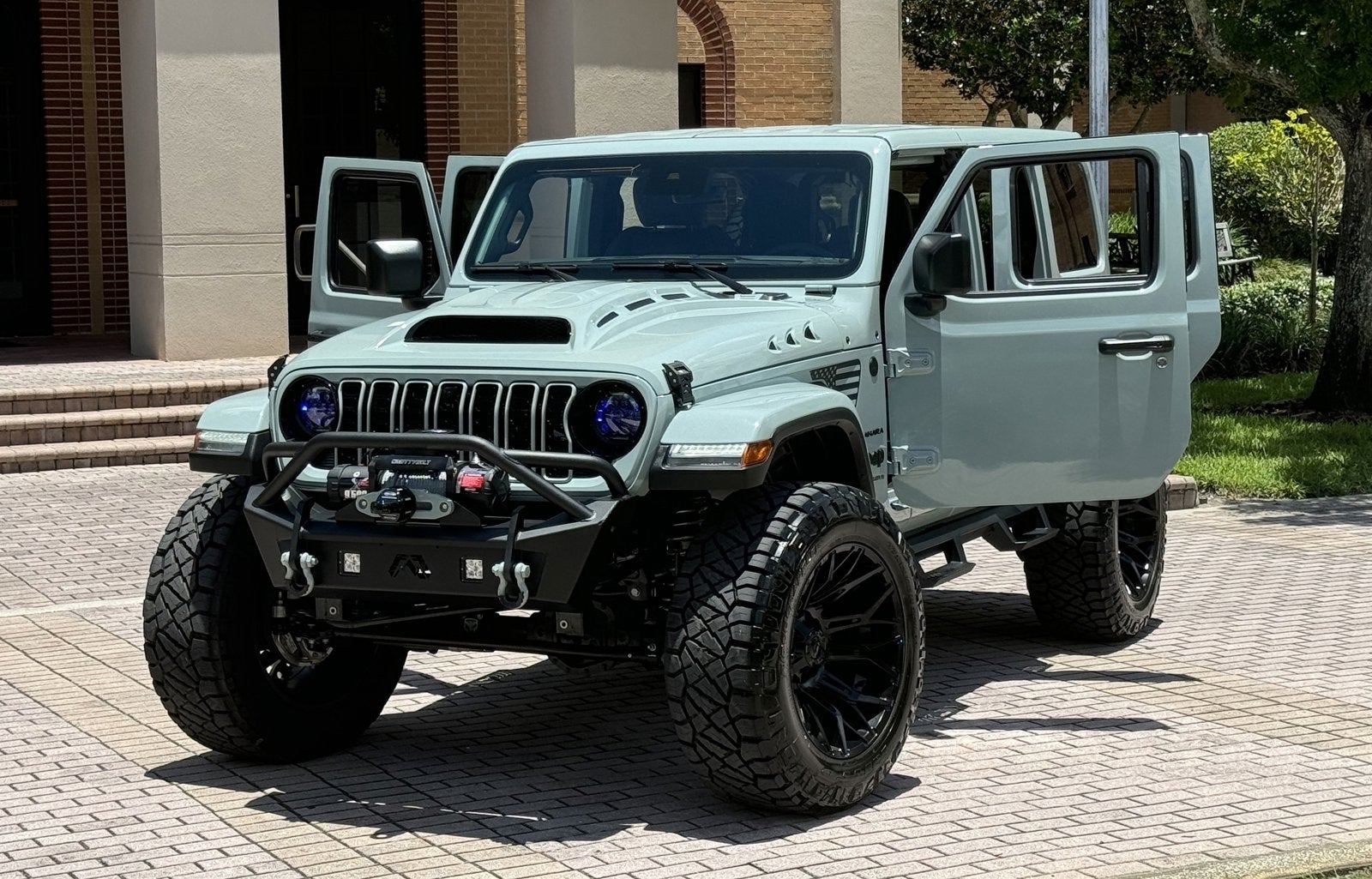 2024 Jeep Wrangler Unlimited Sahara Hard Top