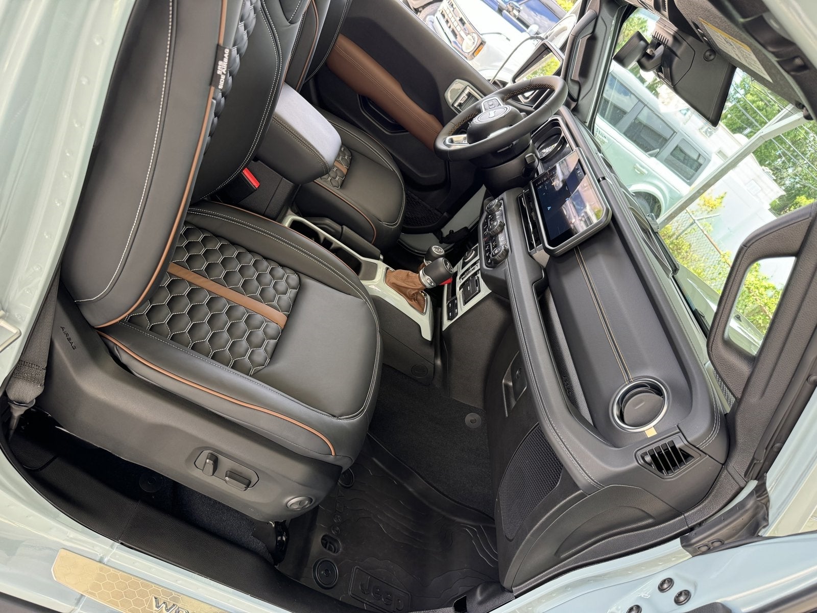 2024 Jeep Wrangler Unlimited Sahara Hard Top