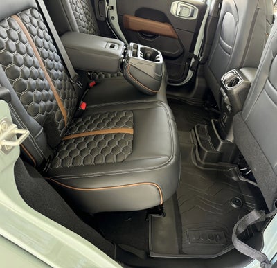 2024 Jeep Wrangler Unlimited Sahara Hard Top