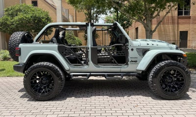 2024 Jeep Wrangler Unlimited Sahara Hard Top