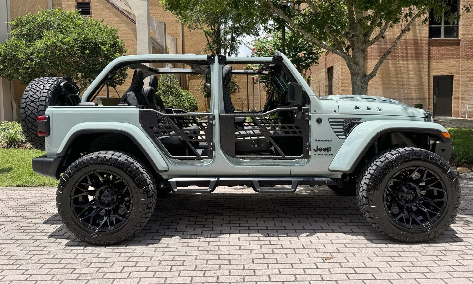 2024 Jeep Wrangler Unlimited Sahara Hard Top