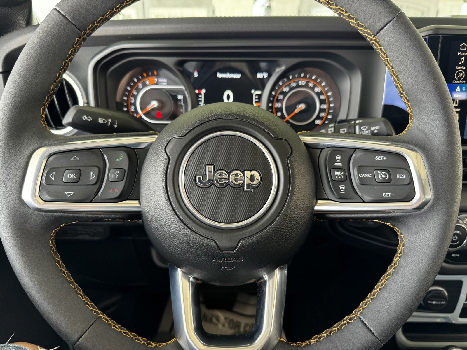 2024 Jeep Wrangler Unlimited Sahara Hard Top