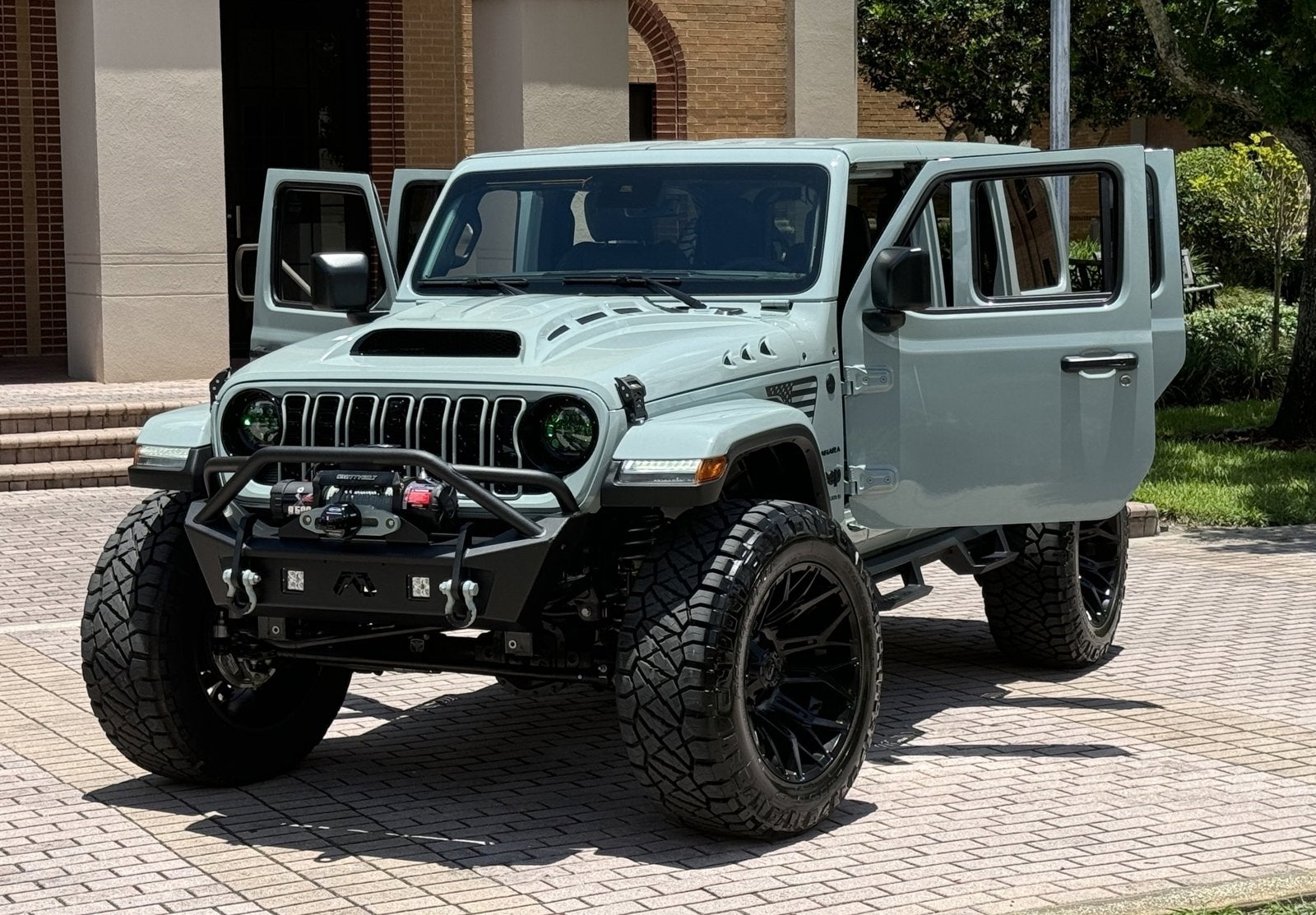 2024 Jeep Wrangler Unlimited Sahara Hard Top