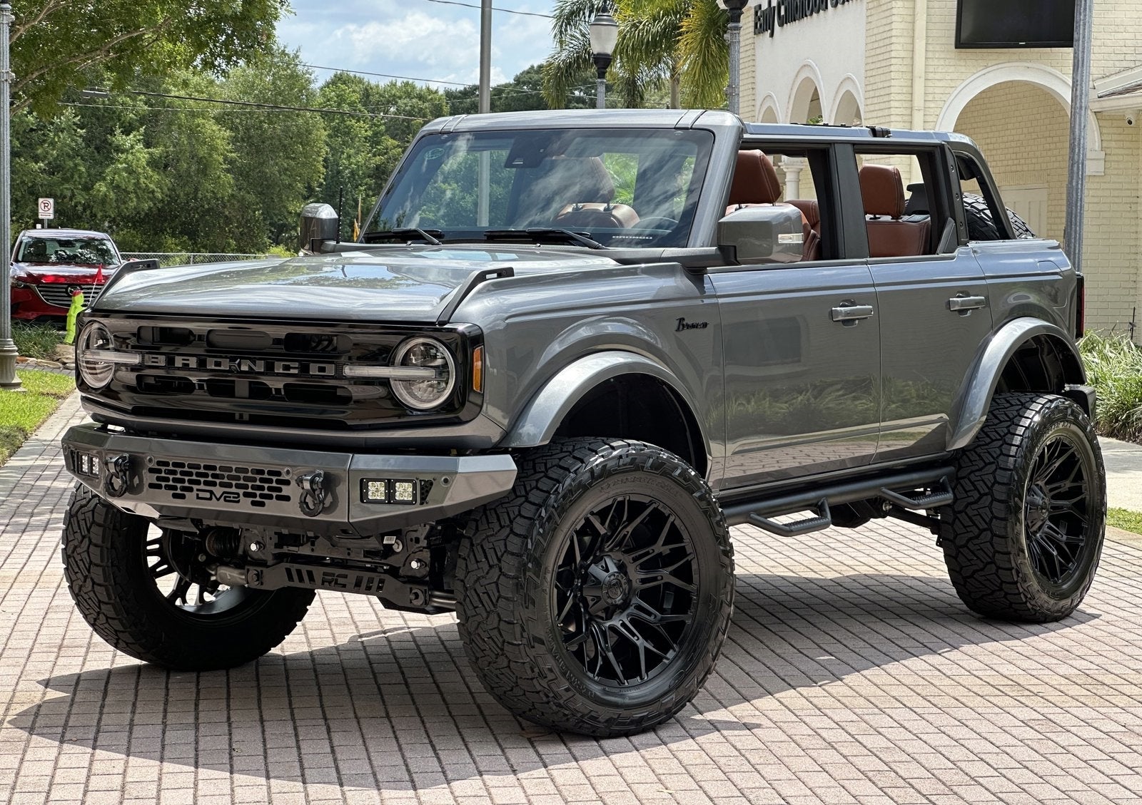 2023 Ford Bronco Outer Banks 4x4 Custom Lifted